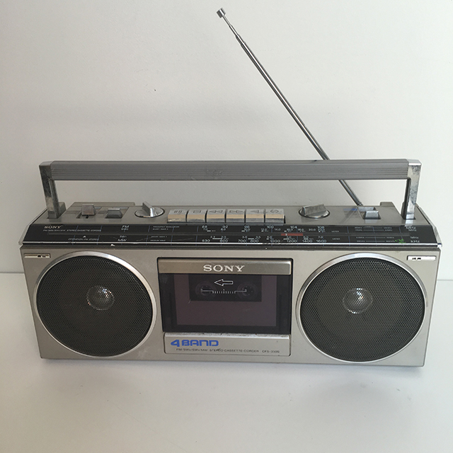 RADIO, Boombox - Silver Sony Slimline